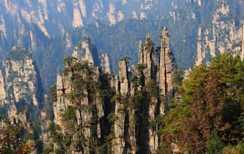 長(zhǎng)沙出發(fā)到黃龍洞、張家界森林公園、天門(mén)山、鳳凰五日游