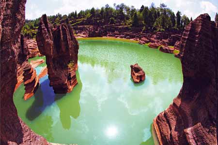 張家界、袁家界、天子山、紅石林、鳳凰古城四晚五日游